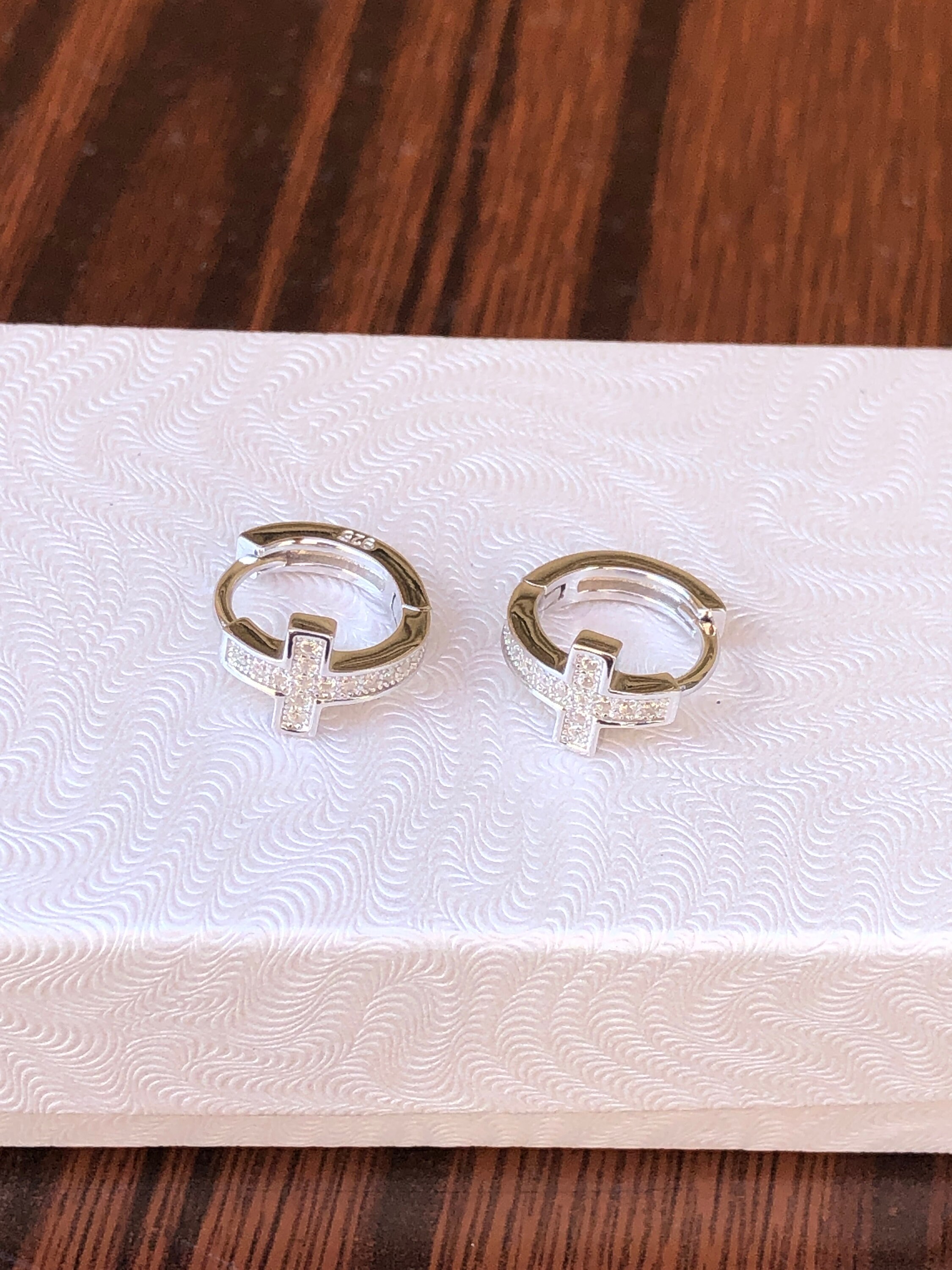ORSA JEWELS Solid 925 Sterling Silver Hoop Earrings For Women Small Circle Silver Color Trendy Female Wedding Jewelry SE103