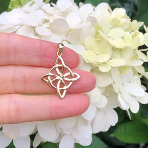 23mm/0.91in Gold Witches Protection Knot Pendant Sterling Silver 925, Gold Plated Celtic Quaternary Knot, Witch Knot Pendant, 30mm/1.18”