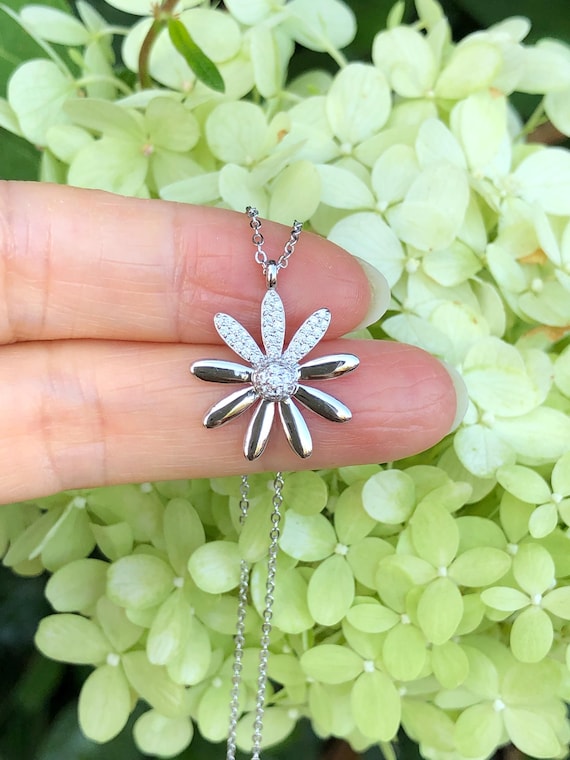 18mm/0.71in Silver Daisy Flower Necklace Sterling Silver 925