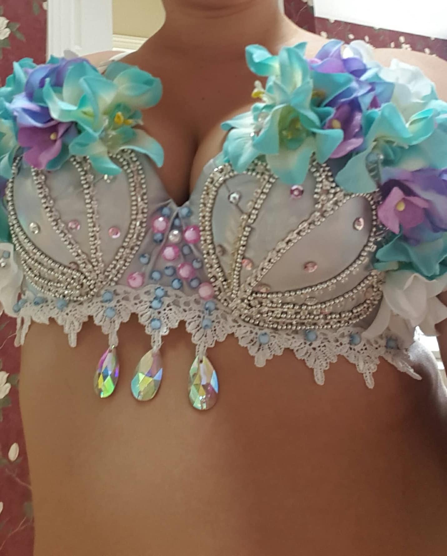 Pink Mermaid Bra, Seashell Bra, Handmade Custom Bra, Rave Top, Women's  Halloween Bra, Festival, Photoshoot, EDC Bra, Theme Bra -  Canada