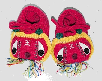 Personalized Tiger Newborn Shoes - Baby Shower Gift - Baby Birthday Gift - Crochet Sneakers - Newborn Crib shoes, Baby First Birthday Gift