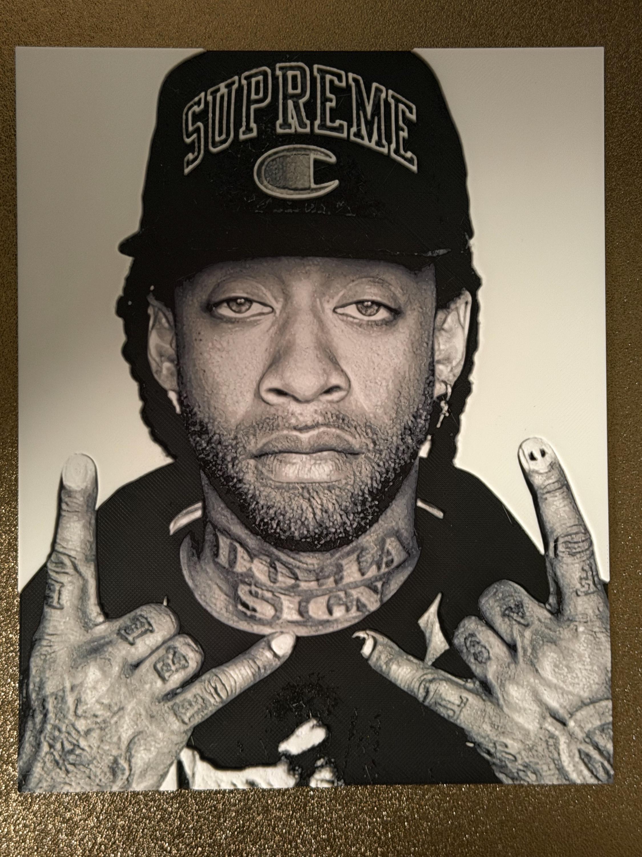 West Coast Hand Sign Tupac