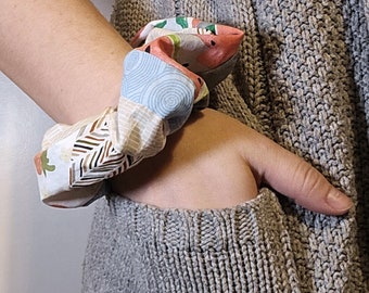 Flauschiger Frühling Patchwork Scrunchy - Haarschmuck | Elastischer Haargummi Cottage Kern Mode | Boho-Chic