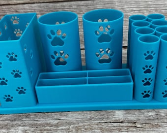 The Medium Mutt-- Dog Grooming Brush Holder, 8 Scissors, 2 Standard Blades, 2 Wide Blades 2 Clippers and Small Brush Holder