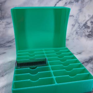 The Pug--Dog Grooming *Wide* Size Clipper Blade Holder | up to 16 | wide blade only