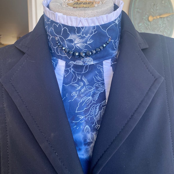 pretied stock tie