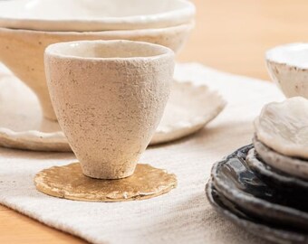 Minimalistischer Becher aus Keramik, handgefertigter Keramikbecher, Teebecher, Kaffeebecher, beżowy Wasserbecher, naturstil Keramikbecher