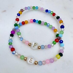 Mother of Pearl Initial Bracelet, Dainty Initial Bracelet, Gift for Her, Gift for Mom, Family Bracelet, Bracelet for Mom, Bracelet for Her