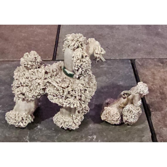 ヴィンテージ スパゲッティプードル 犬の置物 ベージュ 磁器 日本製