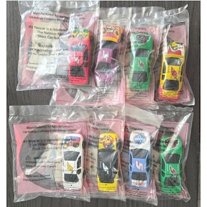 Lote de 8 autos Kellogg's NASCAR Pull 'N Go antiguos de 1999 - Terry Labonte #5 - Nuevo