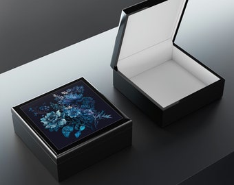 Joyero con flores de acuarela azules: ¡perfecto para el Día de la Madre! - - - Flores de acuarela, joyero, diseño floral, regalo elegante