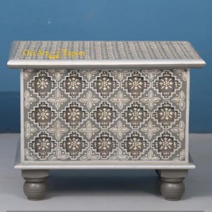 Wooden Painted Floral Blanket Chest/Trunk Box,Boho Style Living Room Storage Box, Farmhouse Blanket Box