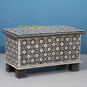 Wooden Painted Floral Blanket Chest/Trunk Box,Boho Style Living Room Storage Box, Farmhouse Blanket Box