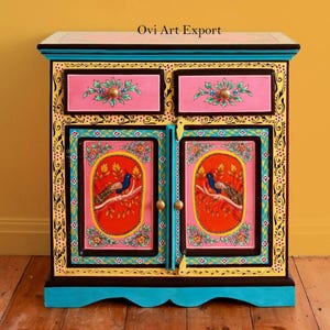 Nachttisch aus Holz mit Pfauenmalerei – Rajasthani Boohoo Sideboard & Folk Art Aufbewahrungskiste