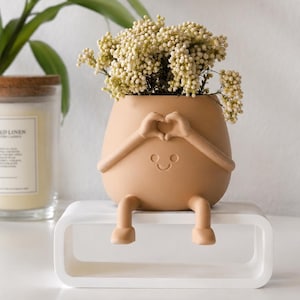 Heart Hands Plant Pot With Legs - Cute Succulent Planter