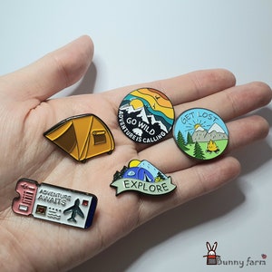 20 Pieces Outdoors Enamel Pins Outdoor Pins Set Enamel Pins Set for Backpacks Aesthetic Enamel Pins Set Nature Button Pins Vintage Lapel Pins