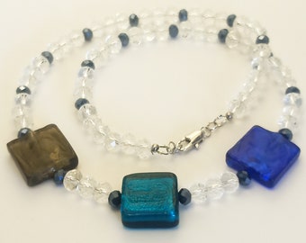 Beads made of glass beads and rondels