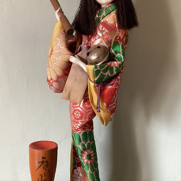 Poupée Geisha traditionnelle