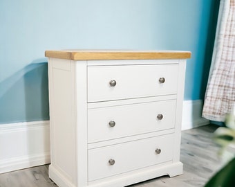 GROFurniture White Painted Small Chest of Drawer, 3 Drawer Chest, Hand Painted Furniture, Solid Oak Top, Large Bedside Chest, ASSEMBLED