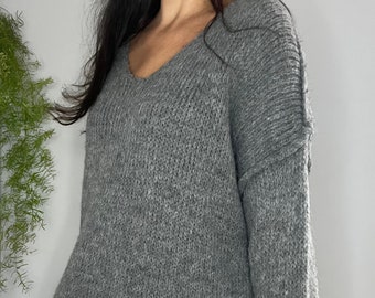 Frauen Floaty Wolle Pullover - Grau. Übergroßer entspannter Pullover Made in Italy. Einheitsgröße 8-14