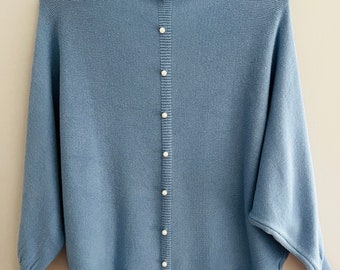 Made in Italy Women Pearl Button Soft Knit Jumper Sweater - Denim Blue. One size 8-14