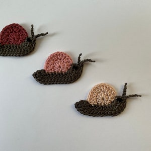 3 colorful snails, set of crocheted patches, crochet application, large selection of colors, color requests possible fango altrosa