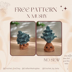 Pode incluir: Dois brinquedos amigurumi de crochê em forma de árvore com um rosto sorridente. As árvores são verdes e marrons e estão sobre uma superfície de madeira. O texto "FREE PATTERN X-MUSHY NO SEW" é visível na imagem. A imagem também inclui as alças de mídia social @Crochet_CroChey, @CrafterMeAngilee e @Crochet_by_bela.