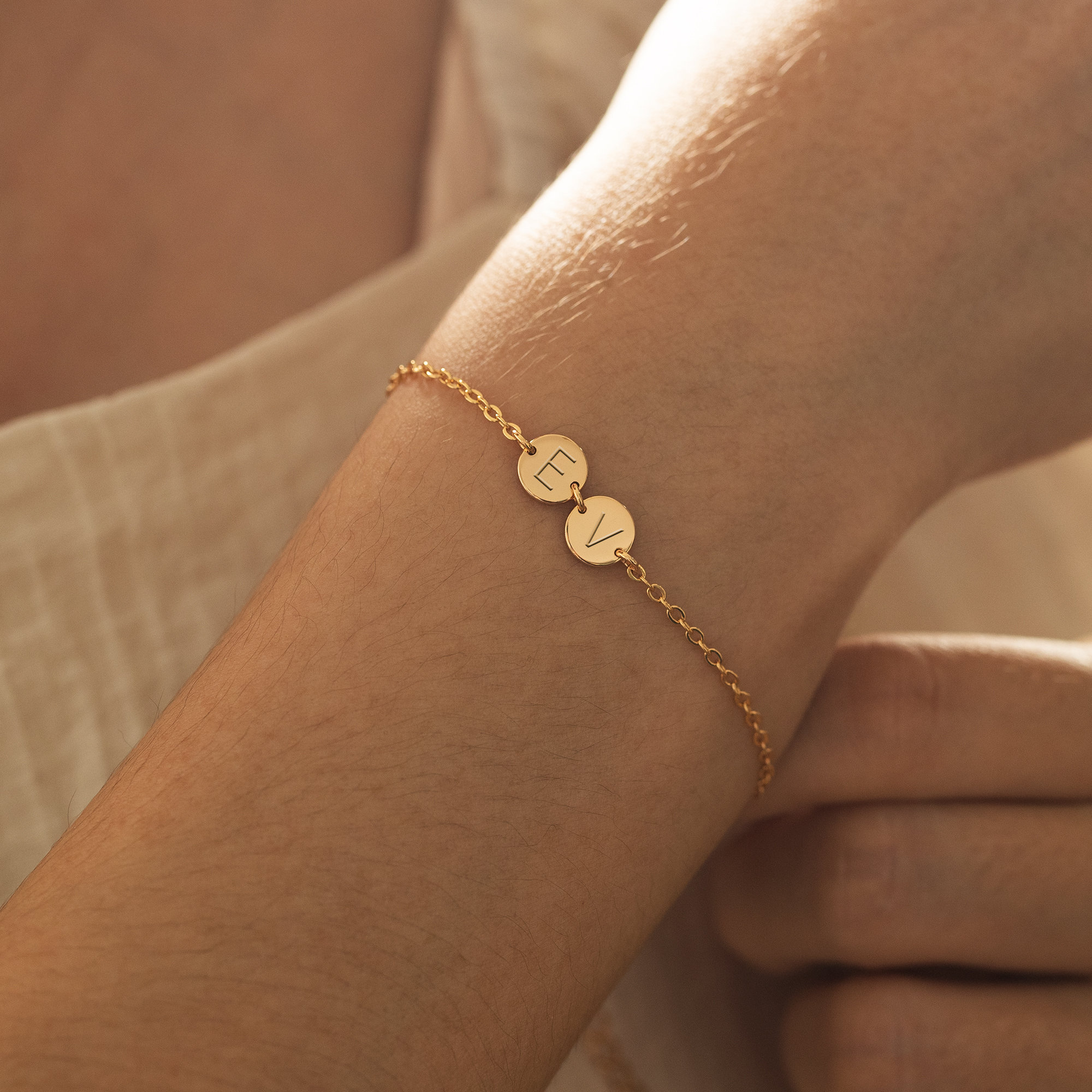 LOYATA Initial Charm Bracelet 14K Gold Coin Disc Engraved Letter Monogram  Bracelet for Women Girs Dainty Link Chain Simple Letter Personalized