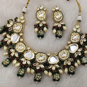 Conjunto kundan de diseñador inspirado en Sabyasachi, gargantilla Kundan verde, conjunto de gargantilla nupcial Kundan, conjuntos nupciales Kundan personalizables, conjuntos Royal Kundan imagen 5