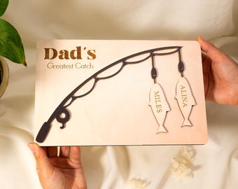 Regalo de pesca "La mejor captura de papá" con soporte gratis, regalo del Día del Padre, letrero "Estamos enganchados a papá", regalo para el abuelo, regalo de cumpleaños para papá.