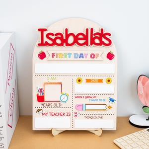 Letrero reutilizable para el primer día de clases, regalo para preescolares, letrero de borrado en seco, letrero para el primer y último día de guardería, letrero personalizado con el nombre del niño.