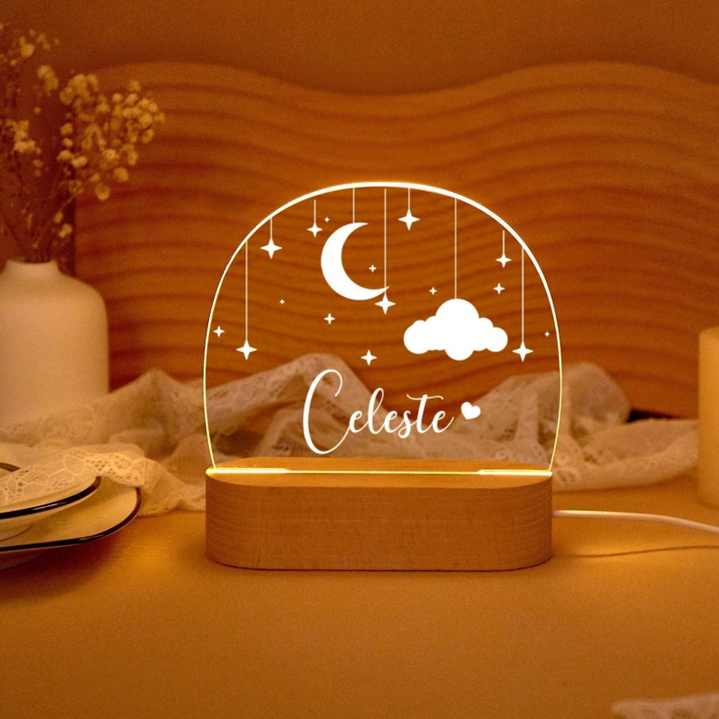 Veilleuse lune et étoile personnalisée bébé, veilleuse nuages personnalisée avec nom, veilleuse de chambre de bébé, cadeau nouveau-né, cadeaux de Noël image 1