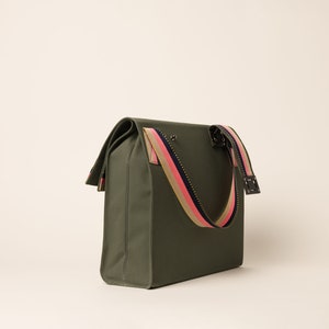 Chic and feminine bicycle bag Citadelle Khaki and Pink image 3