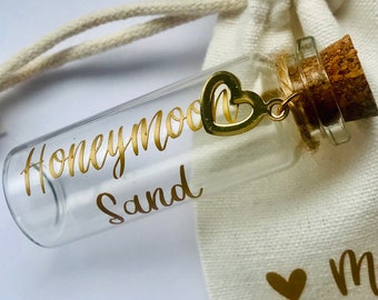 Honeymoon Wedding sand. NEW. Wedding  gift.cute bottle and bag. Sand jar. wooden hearts. Sand bottle. personalised gifts for weddings. Sand