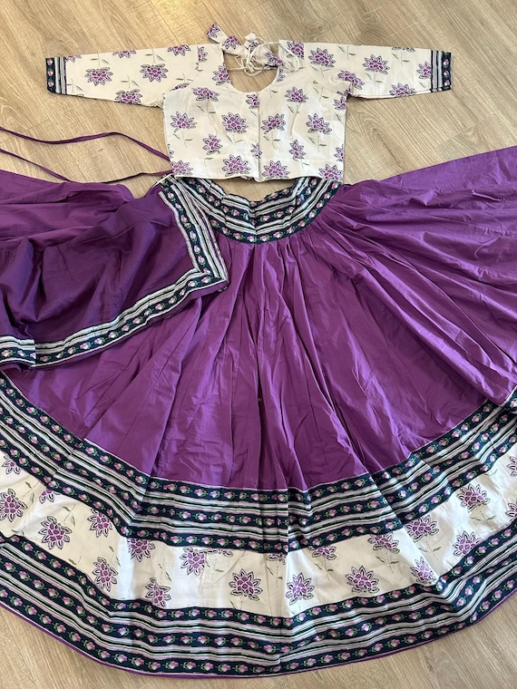 cotton gopi dress Printed Cotton Gopi Dress Hand Block Print, Stitched, White And Brown at 3880/set in Vrindavan