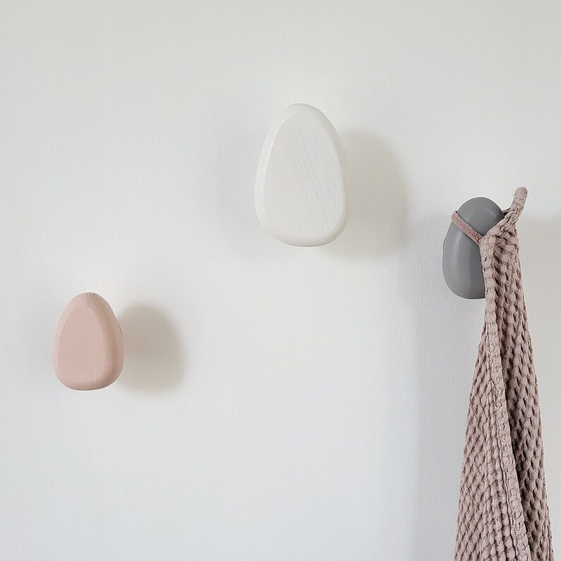 Pink, grey and white wall hooks