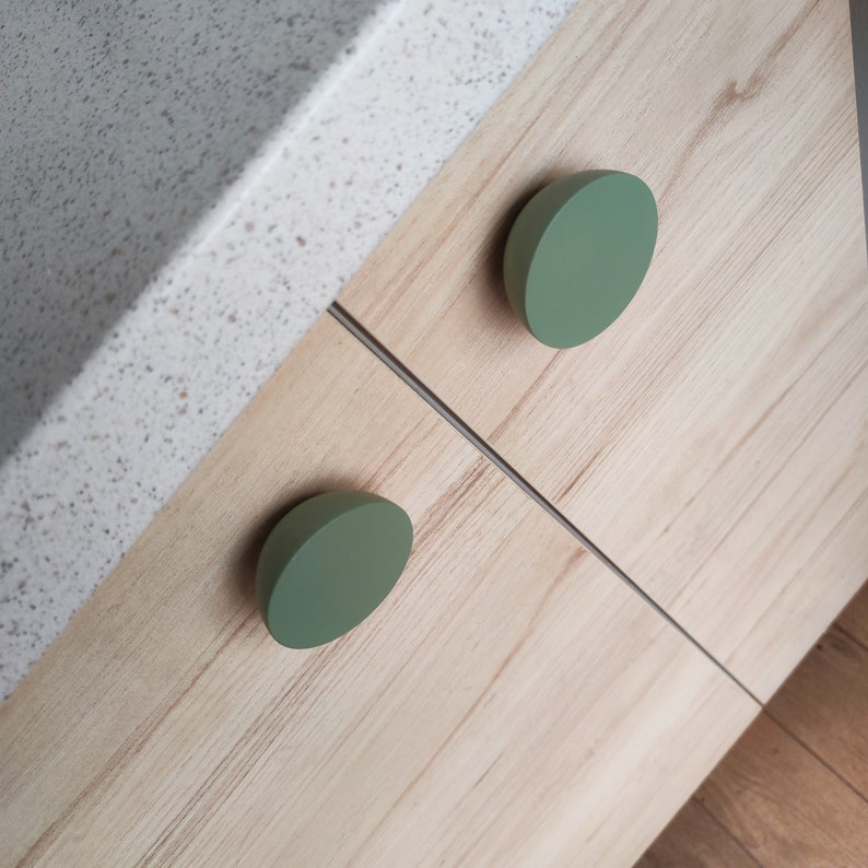 Green knobs for kitchen furniture