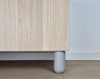 グレーの家具脚：IKEA交換用脚、モダンスタイル