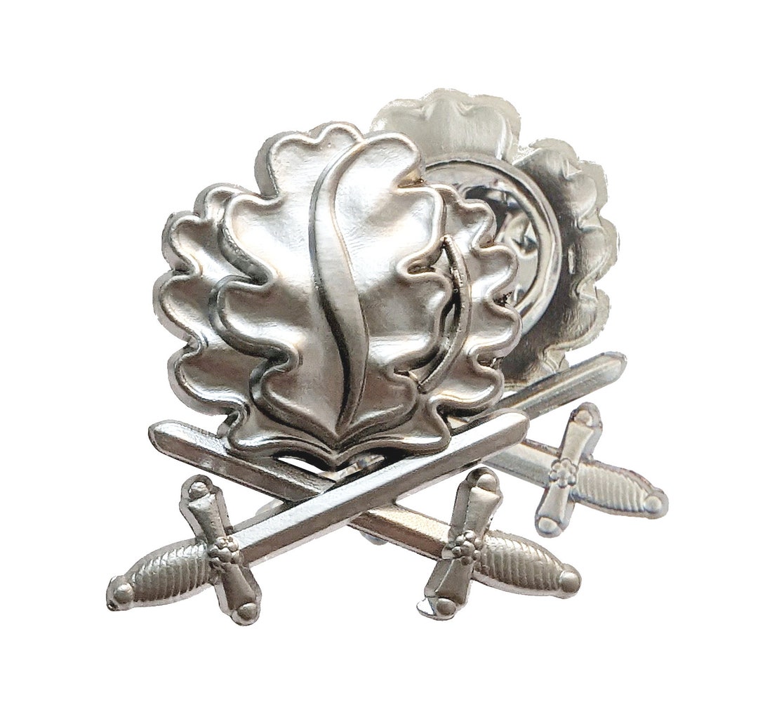 Goldenes Eichenlaub Mit Schwerter Und Brillanten Zum Ritterkreuz Des Eisernes Kreuzes Pin