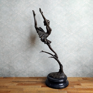 Scultura in bronzo di ballerina Art Déco: base in marmo, 19,68&quot;