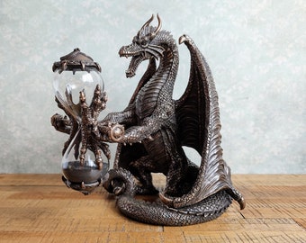 Dragon Hourglass, Dragon Timekeeper 5 minutes, Dragon Figurine, Dragon with Hourglass, Dragon Sculpture, Dragon Hunter, Dragon Statuette