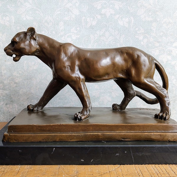 Lioness Bronze Sculpture on Marble Base Beautiful Vintage Figurine Barye Sculpture