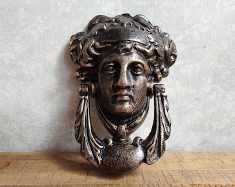 Kołatka do drzwi z żeliwa w kształcie Ateny: dekoracja ganku w stylu vintage