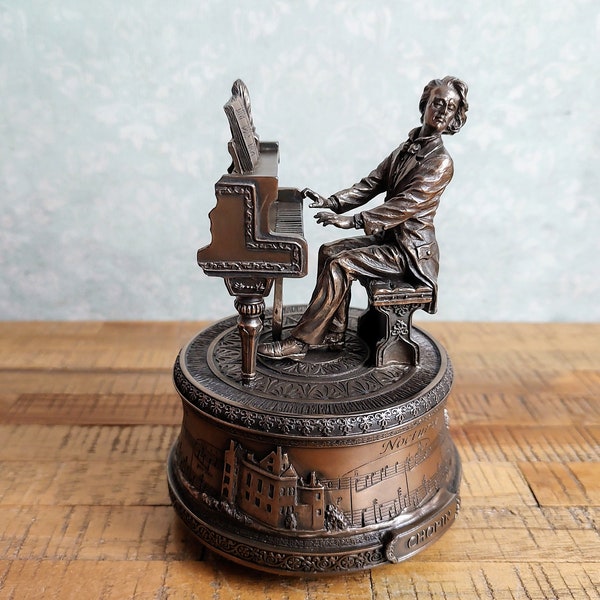 Frédéric Chopin Playing Piano Music Box Figurine, Chopin Nocturne Famous Polish Pianist Statue, Musician Sculpture, GIFT, The Best of Chopin