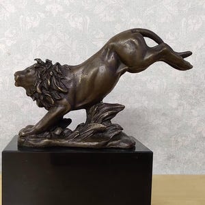 Bronze Lion Figurine - Majestic Decorative  Bronze Figurine Sculpture - Home Decor Gift