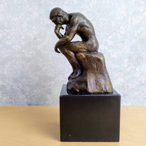 El pensador Auguste Rodin Escultura en bronce Le Penseur París Francia
