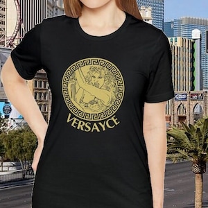 IT&#39;S A VERSAYCE Tee - Showgirls, Shirt, movie, funny, Versayce, luxury, designer, logos, Las Vegas, Nomi Malone, Elizabeth Berkley, Goddess