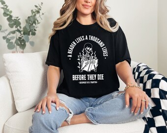 Un lector vive mil vidas antes de morir, Juego de tronos, Trono de cristal, Cuarta ala, Romance oscuro, Bookish Merch, Booktok