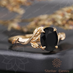 Vintage 14K yellow gold Ring Oval Natural Black Onyx Engagement Ring Art Deco Anniversary Gift For Her Unique Leaf Ring Nature Inspired Ring