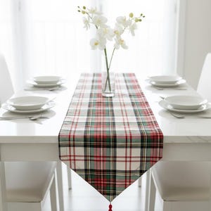 Green Plaid Table Runner: Stainproof Micro Honeycomb Fabric image 6